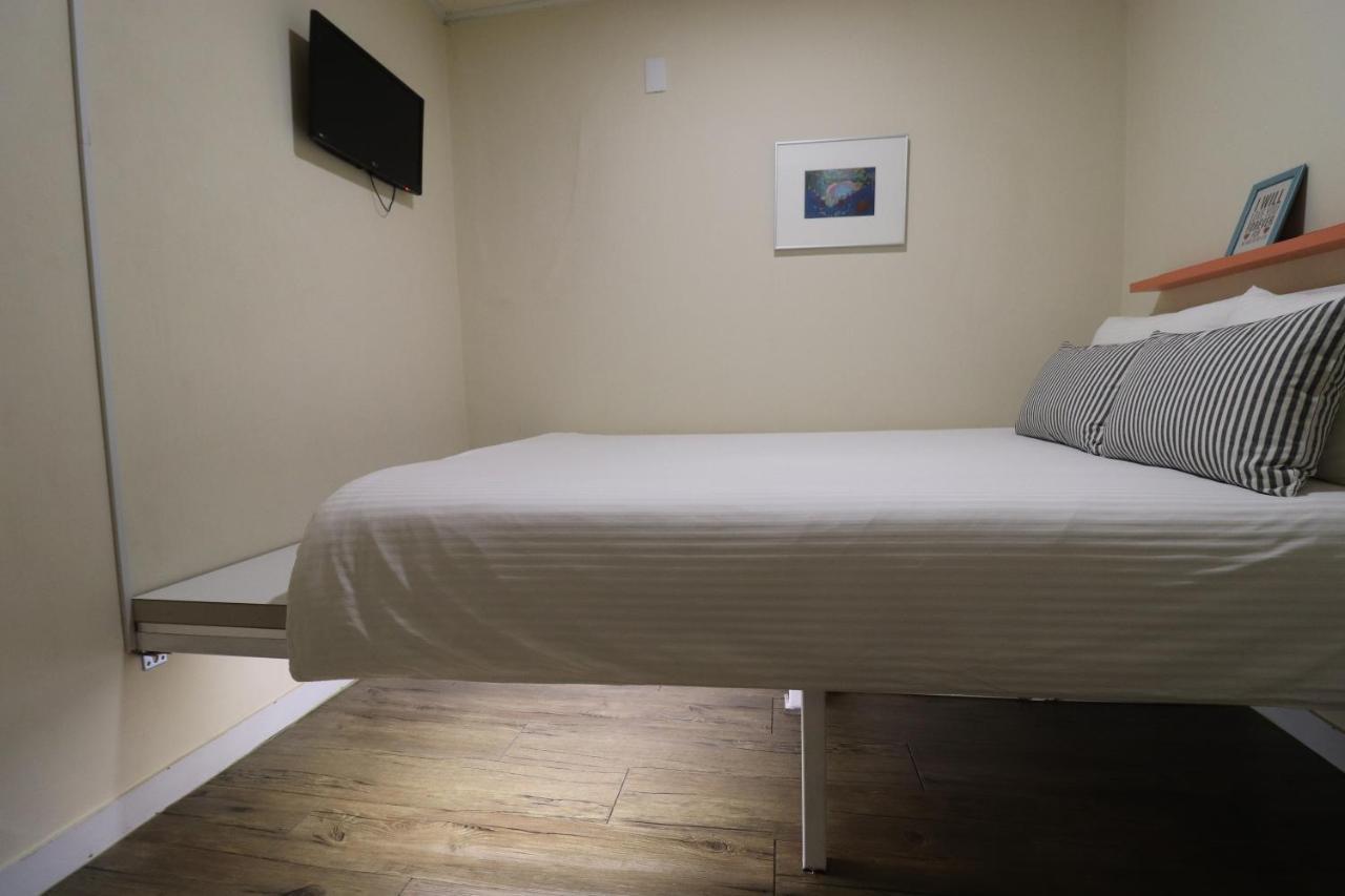 Just4U Guesthouse Сеул Экстерьер фото